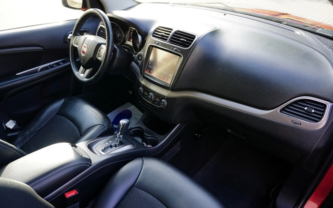 Fiat Freemont cena 57900 przebieg: 144000, rok produkcji 2015 z Mysłowice małe 667